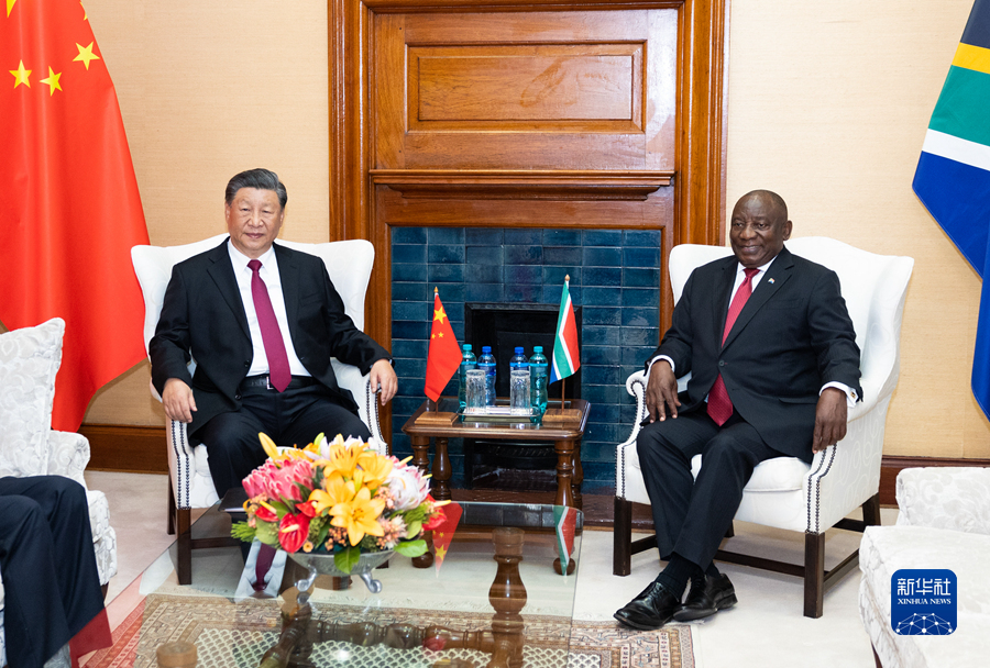 当地时间8月22日上午，国家主席习近平在比勒陀利亚总统府同南非总统拉马福萨举行会谈。新华社记者 黄敬文 摄