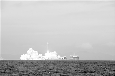 2月3日11时06分，我国太原卫星发射中心在广东阳江附近海域使用捷龙三号运载火箭，成功将智星二号A星、东方慧眼高分01星、星时代-18-20星等9颗卫星发射升空，发射任务获得圆满成功。新华社发（安迪摄）